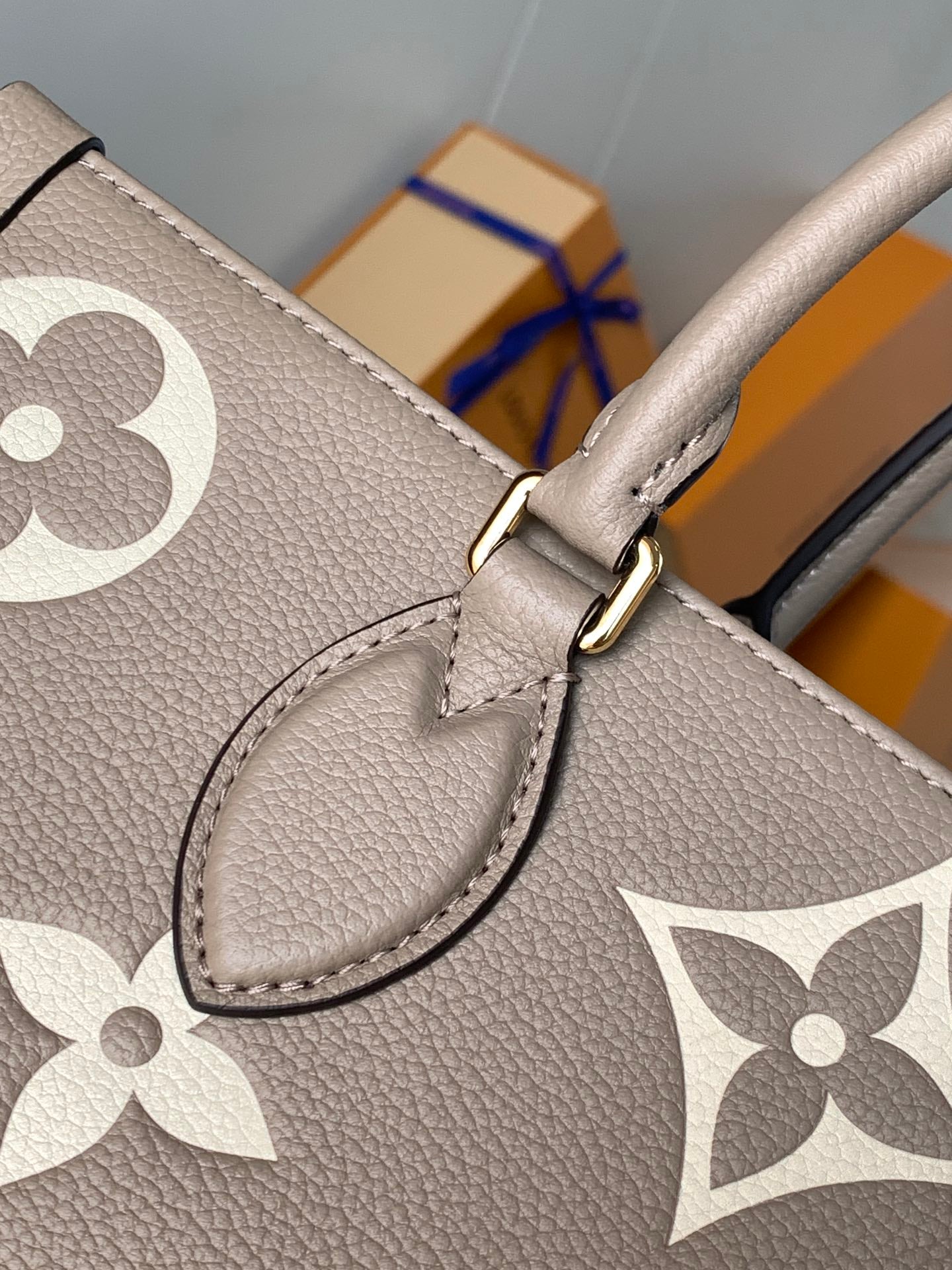 Louis Vuitton Onthego MM Tote Bag Monogram Empreinte Turtrail Auth M45494