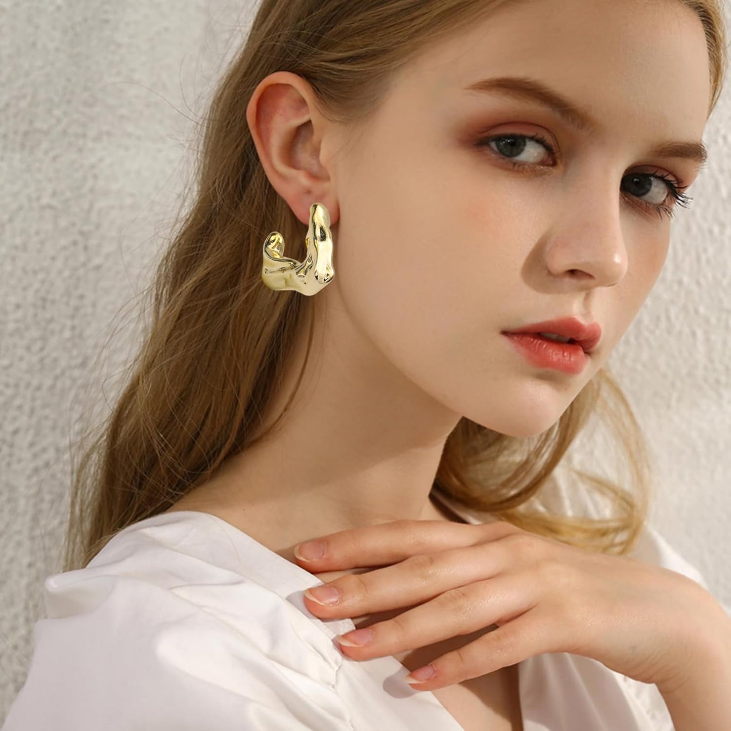 9 Pairs Stainless Steel Hoop Earrings for Men Hypoallergenic Earring Huggie Cartilage Earring Set Gold Silver Black Small Hoop Earrings for Women Men