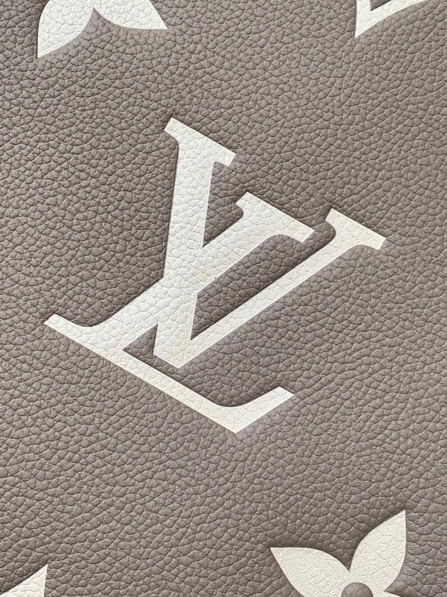 Louis Vuitton Onthego MM Tote Bag Monogram Empreinte Turtrail Auth M45494