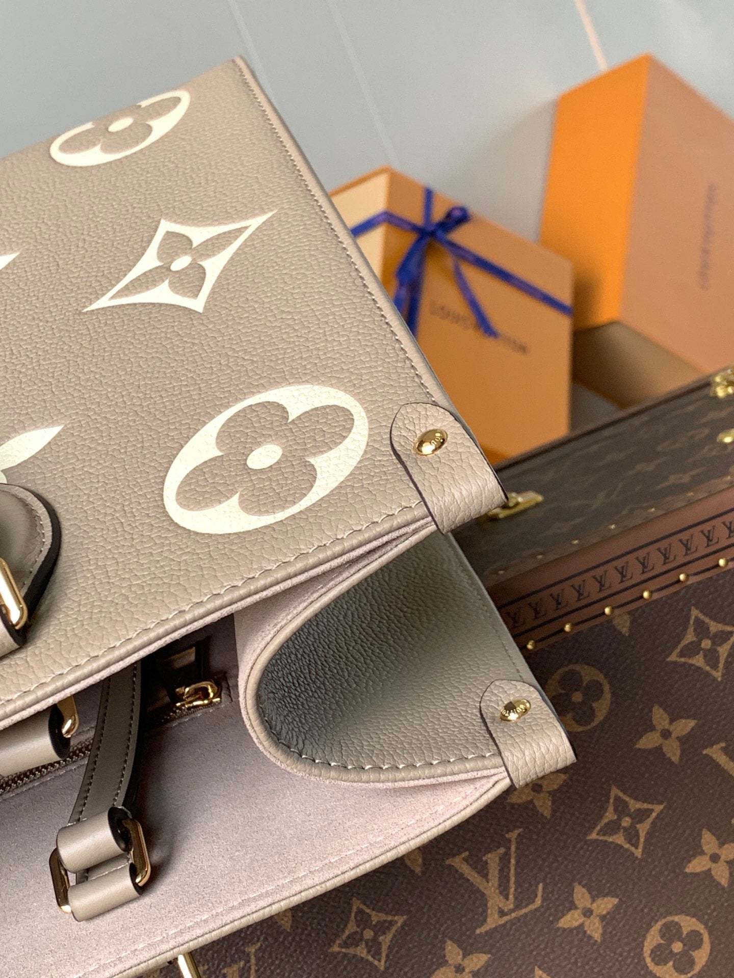 Louis Vuitton Onthego MM Tote Bag Monogram Empreinte Turtrail Auth M45494
